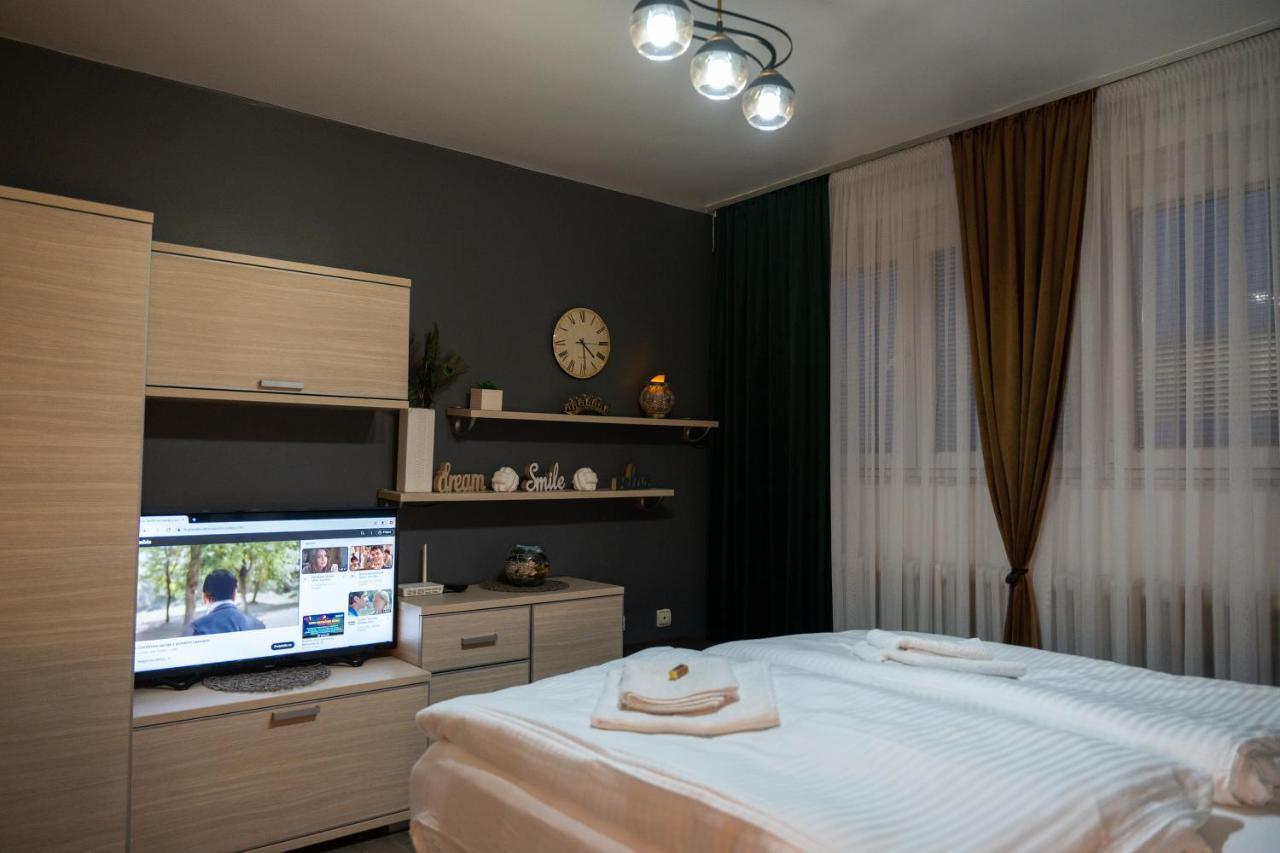Apartman Pozoriste Penthaus Banja Luka Exteriér fotografie